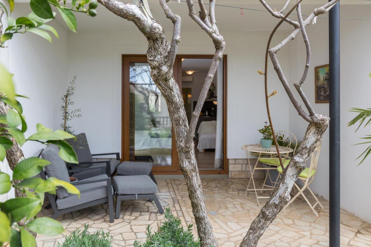 Apartments Zomzi Poreč Eksteriør bilde