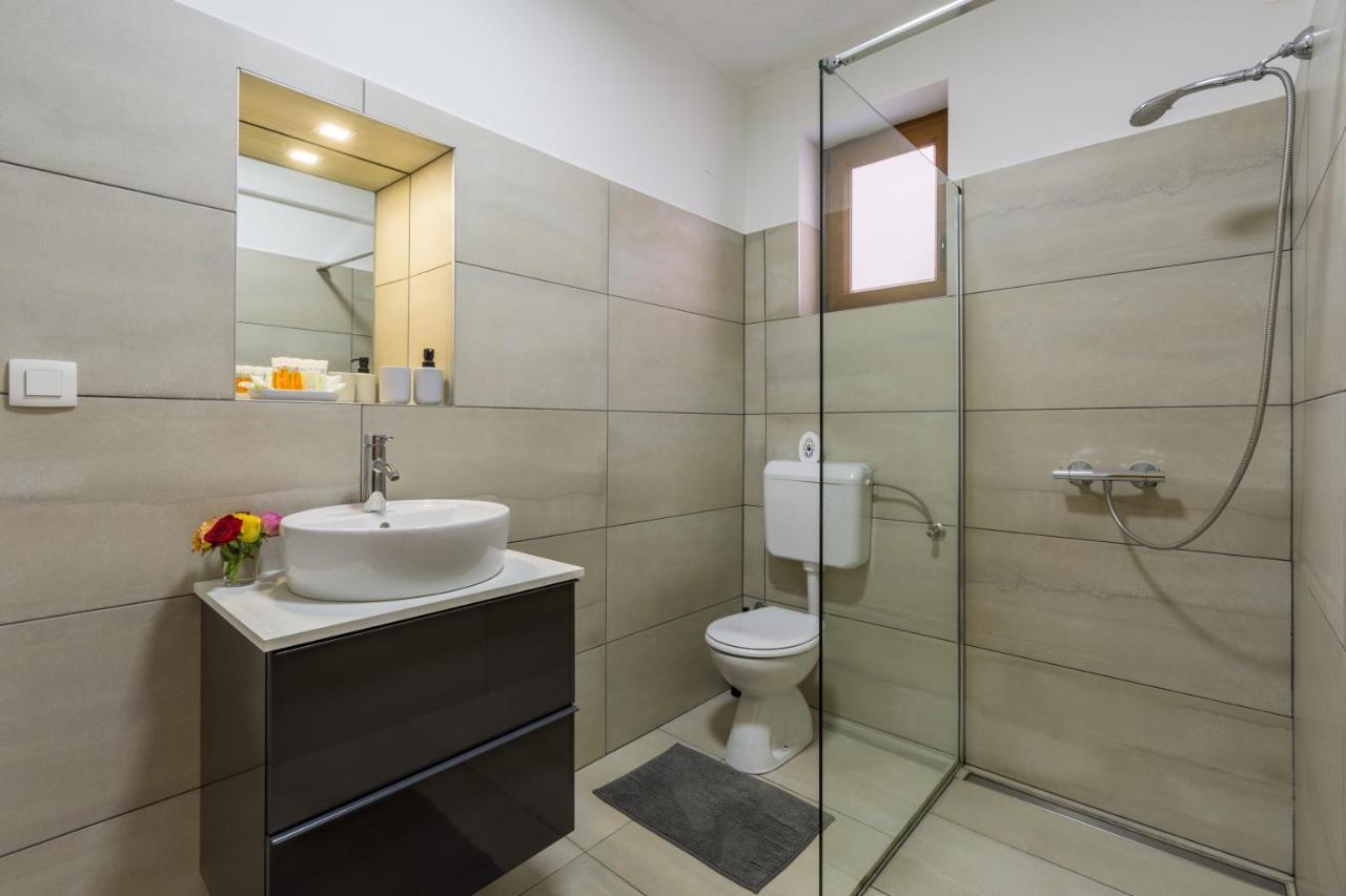 Apartments Zomzi Poreč Eksteriør bilde