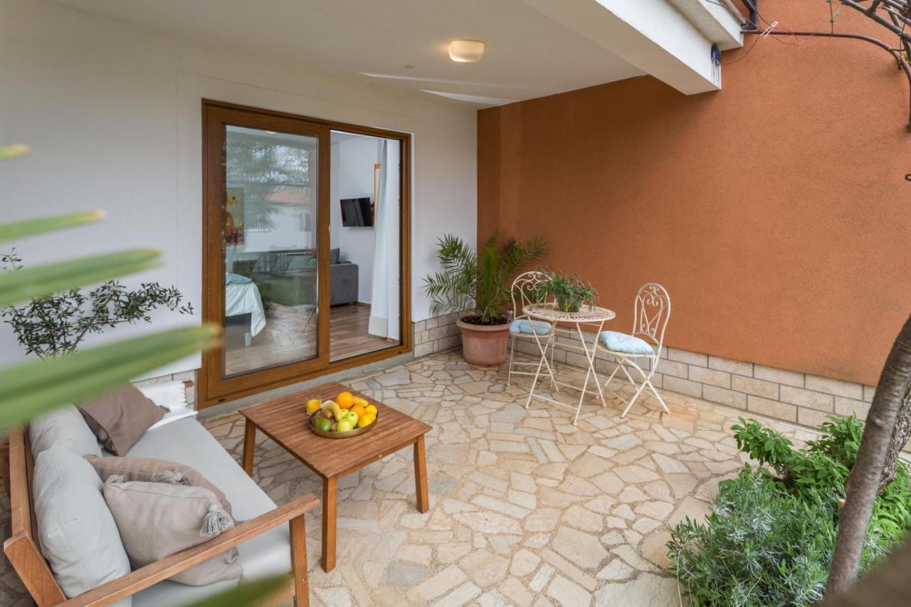 Apartments Zomzi Poreč Eksteriør bilde