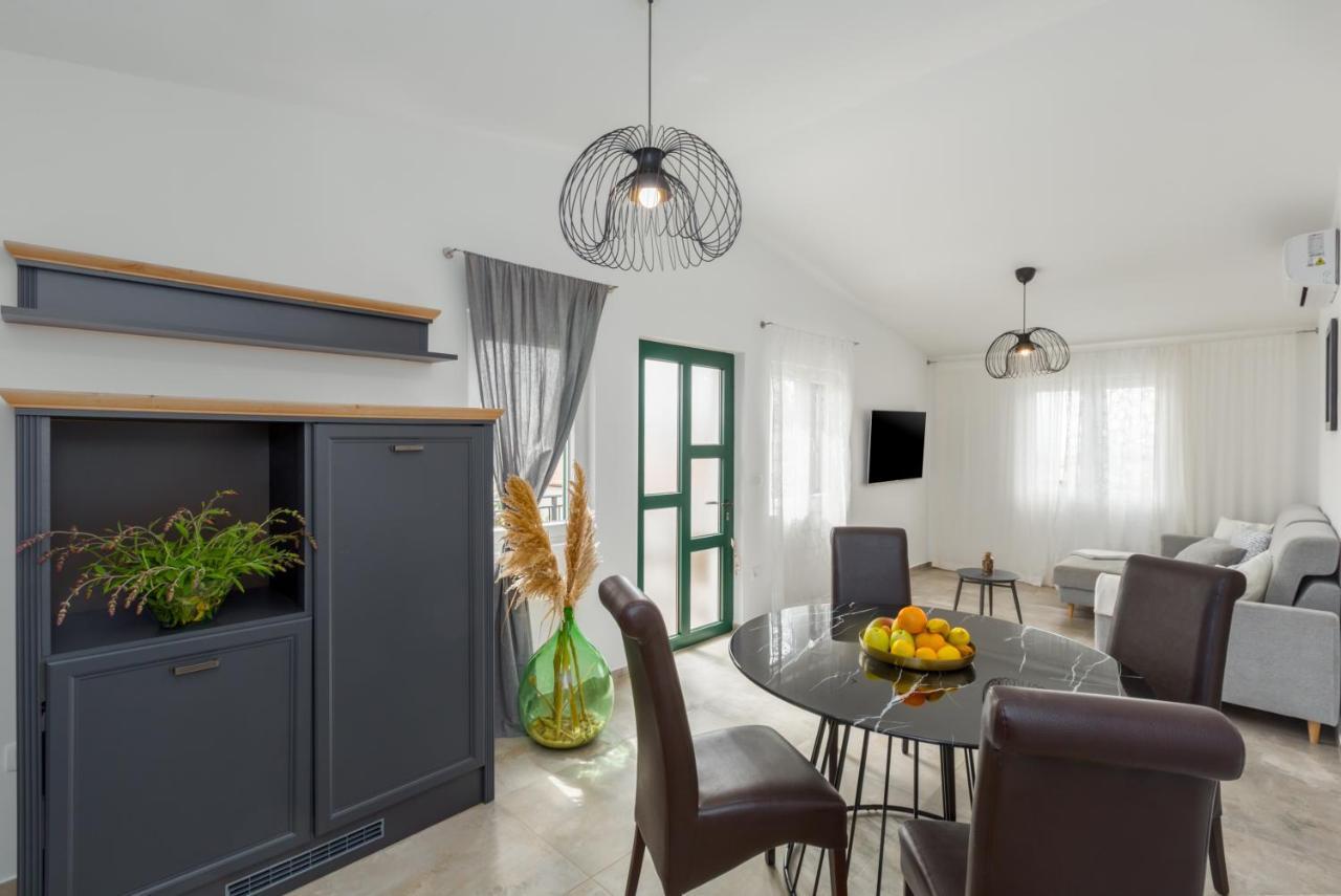 Apartments Zomzi Poreč Eksteriør bilde