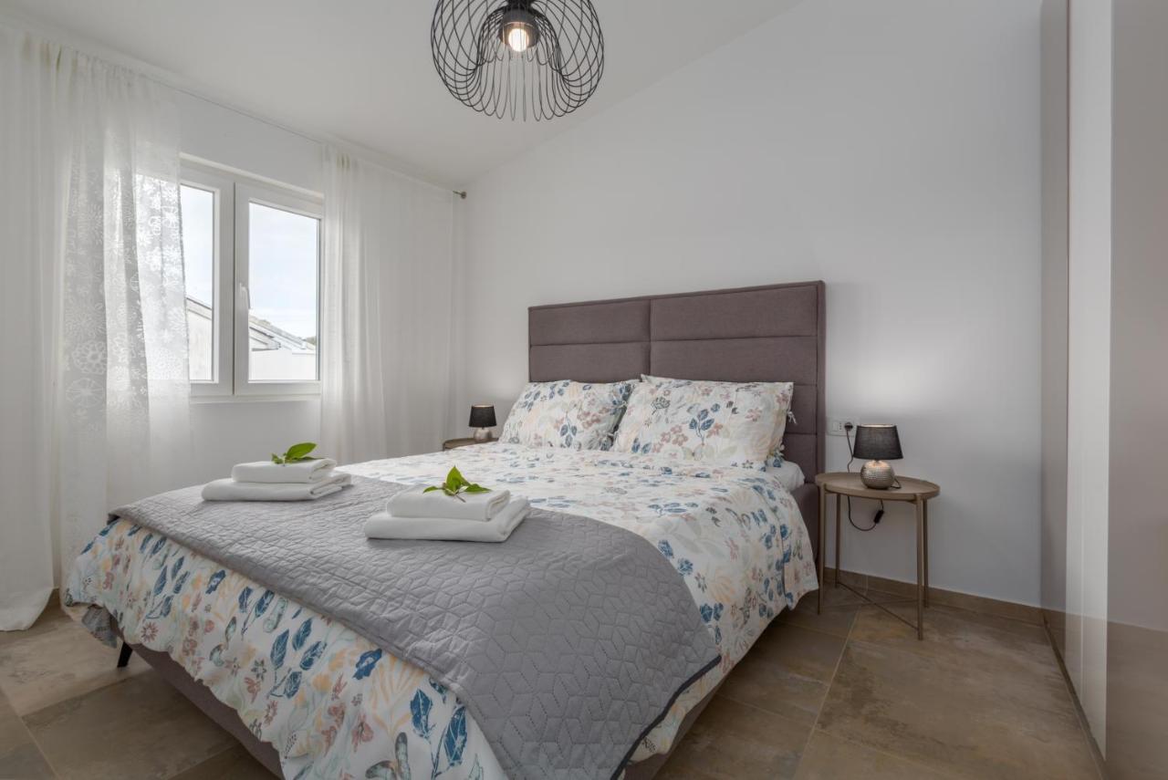 Apartments Zomzi Poreč Eksteriør bilde