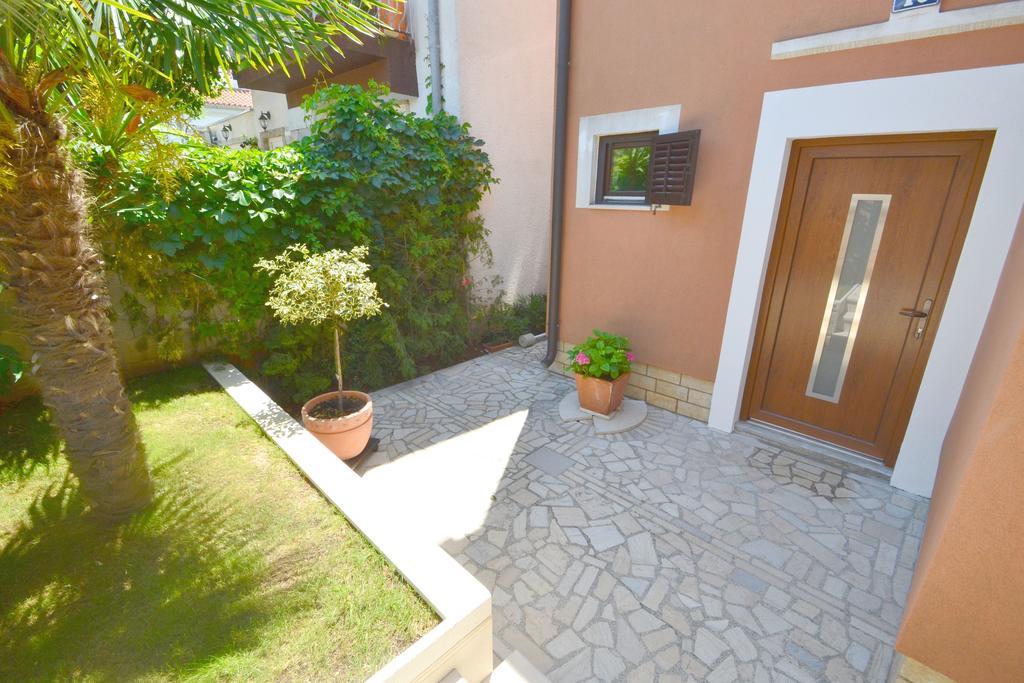 Apartments Zomzi Poreč Eksteriør bilde
